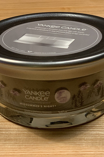 świeca zapach YANKEE CANDLE NOC ŚWIĘTA TUMBER MEDIUM 5 KNOTÓW