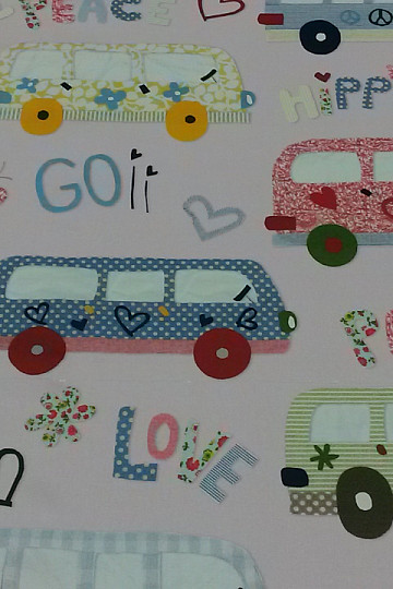 Dziecięca tkanina dekoracyjna HIPPIE CARS różowa