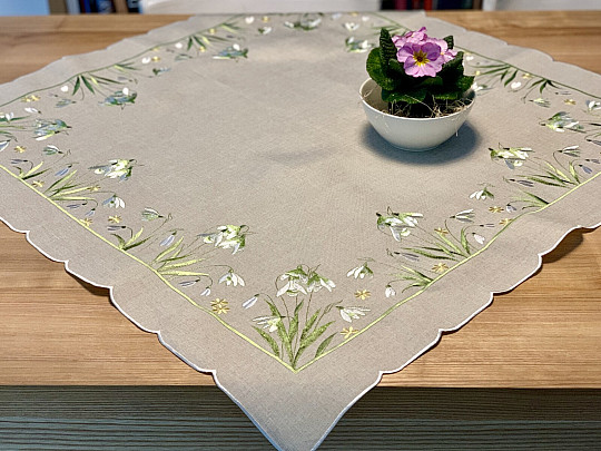 Haftowany obrus i szalik Królewna PRAWA ŚNIEŻNE