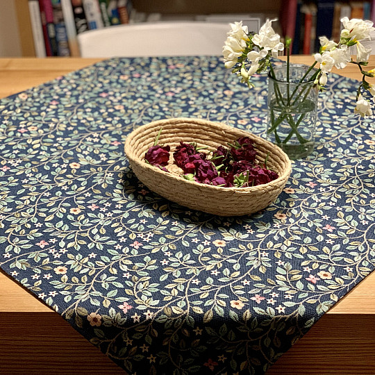 Obrus i szalik gobelinowy DRZEWO SZCZĘŚCIA cały w kolorze NIEBIESKIM