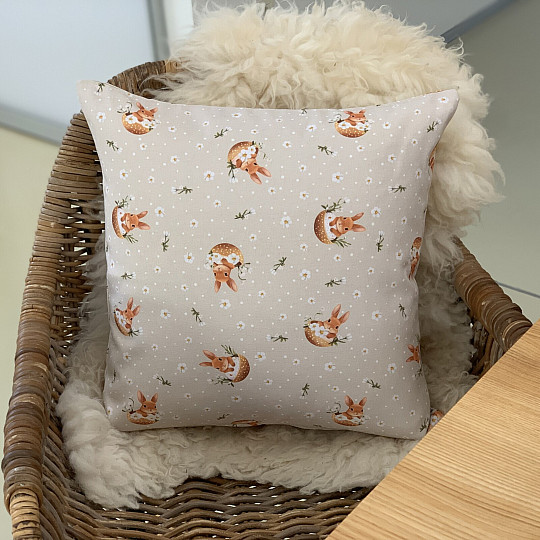 Wielkanocna dekoracyjna okładka ZAJĄCZEK NELA