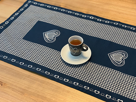 Haftowany obrus i szalik RURAL STYLE w kolorze niebieskim