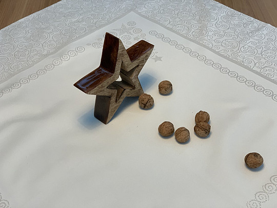 Świąteczny obrus ORNAMENT srebrny natur