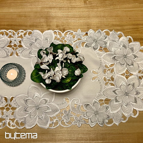 Haftowany obrus świąteczny Srebrna Gwiazda