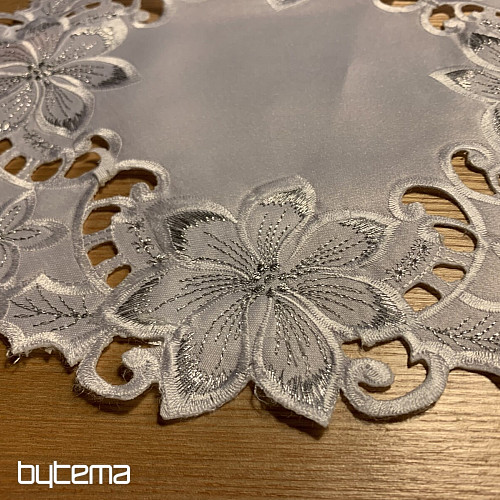 Haftowany obrus świąteczny Srebrna Gwiazda