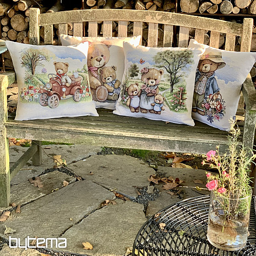 Gobelinowa poszewka na poduszkę MISS BEAR