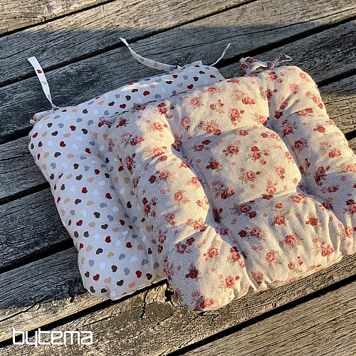MINI SIEDZENIA W KSZTAŁCIE SERCA
