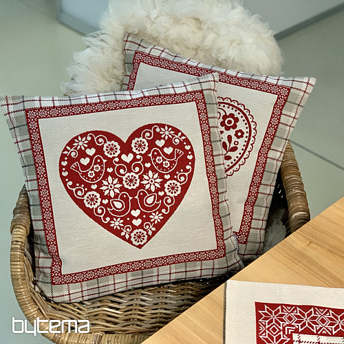 Poszewka na poduszkę z gobelinu SERCE W PUDEŁKU 2