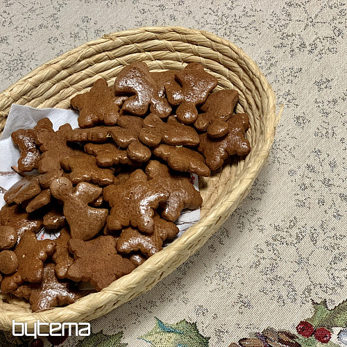 Okrągły obrus z gobelinu świątecznego SOSNA SOSNA I JEMIOŁA