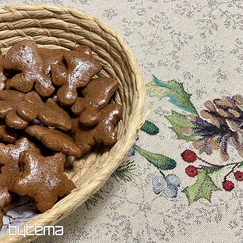 Okrągły obrus z gobelinu świątecznego SOSNA SOSNA I JEMIOŁA