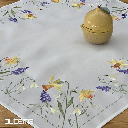 Obrus haftowany i szalik NARCYZA I ŚNIEŻNA CÓRKA