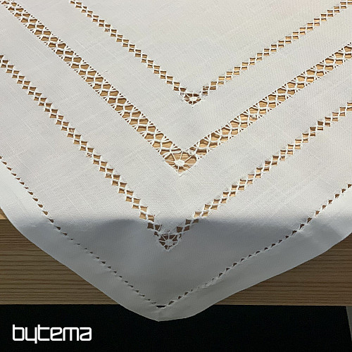 Obrus i szalik BIAŁY AŻUROWY