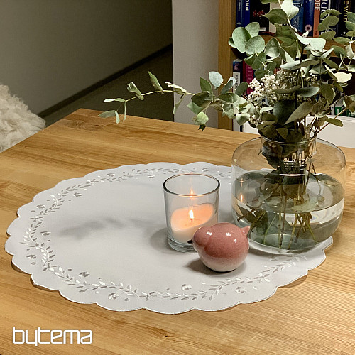 Obrus i szalik BIAŁE KWIATY haftowane