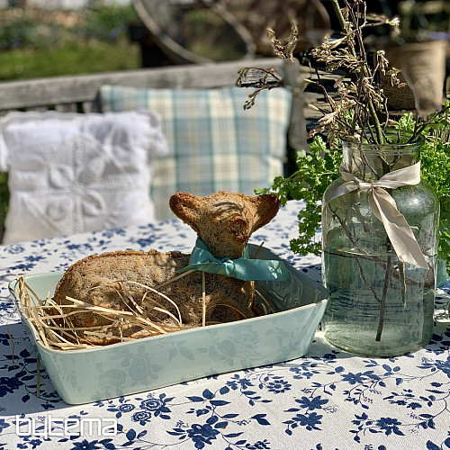 Obrus Niebieski Romans