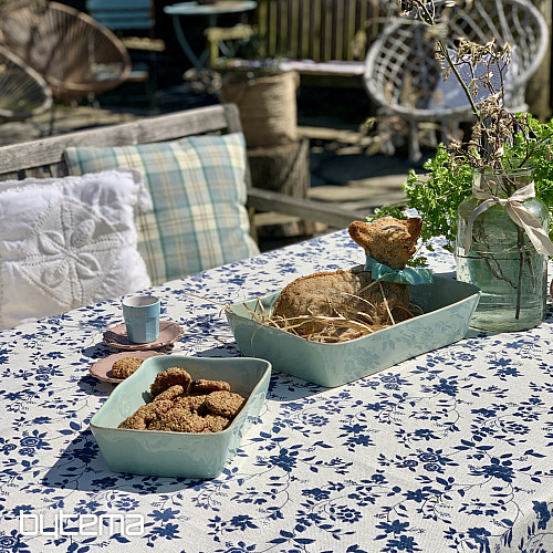 Obrus Niebieski Romans