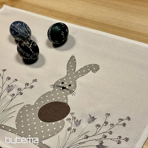 Obrusy i szaliki haftowane ZAJĄC